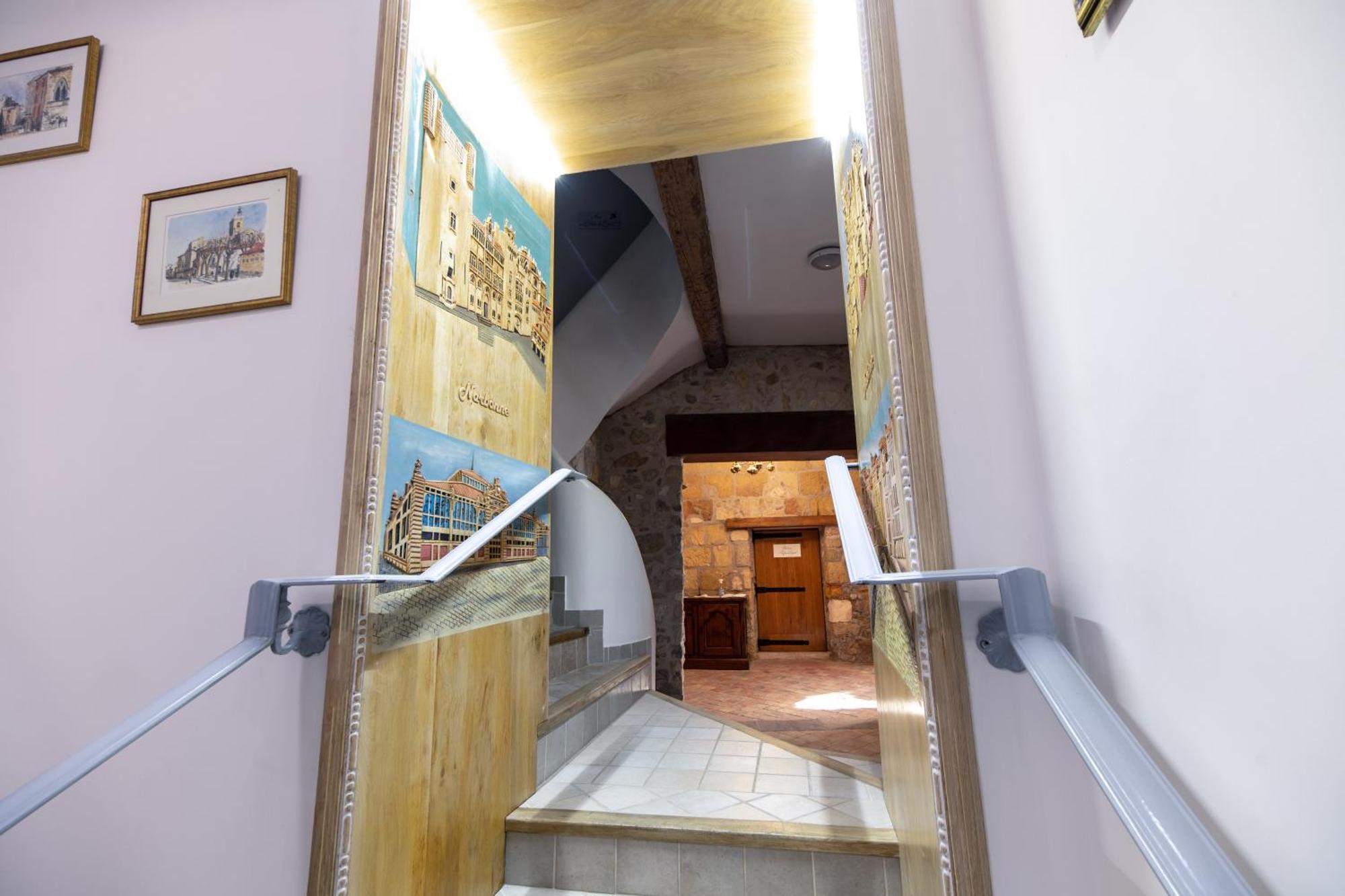 Studio Dans L'Eglise Du Couvent Ναρμπόν Εξωτερικό φωτογραφία